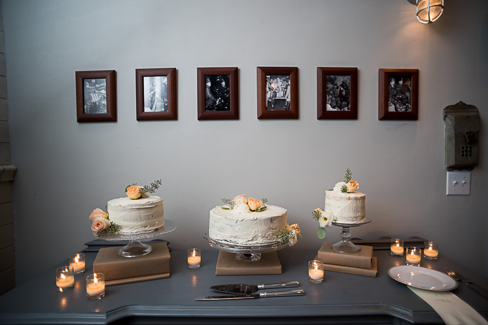 wedding-cake-rochester-wedding-photographer-1-2.jpg